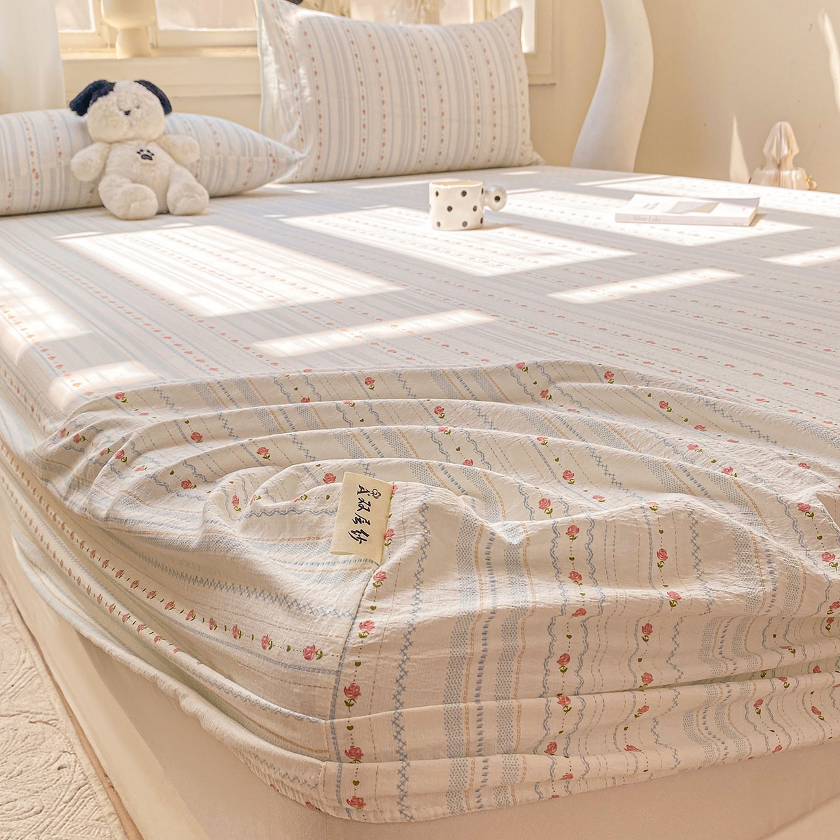 91家纺网 家纺一手货源 找家纺 眠势力 2025新款云感双层纱床笠三件套ins奶油风云感床垫保护套四季款 一路生花