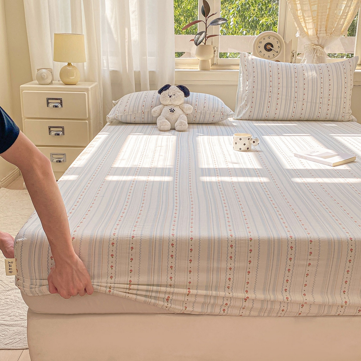 91家纺网 家纺一手货源 找家纺 眠势力 2025新款云感双层纱床笠三件套ins奶油风云感床垫保护套四季款 一路生花