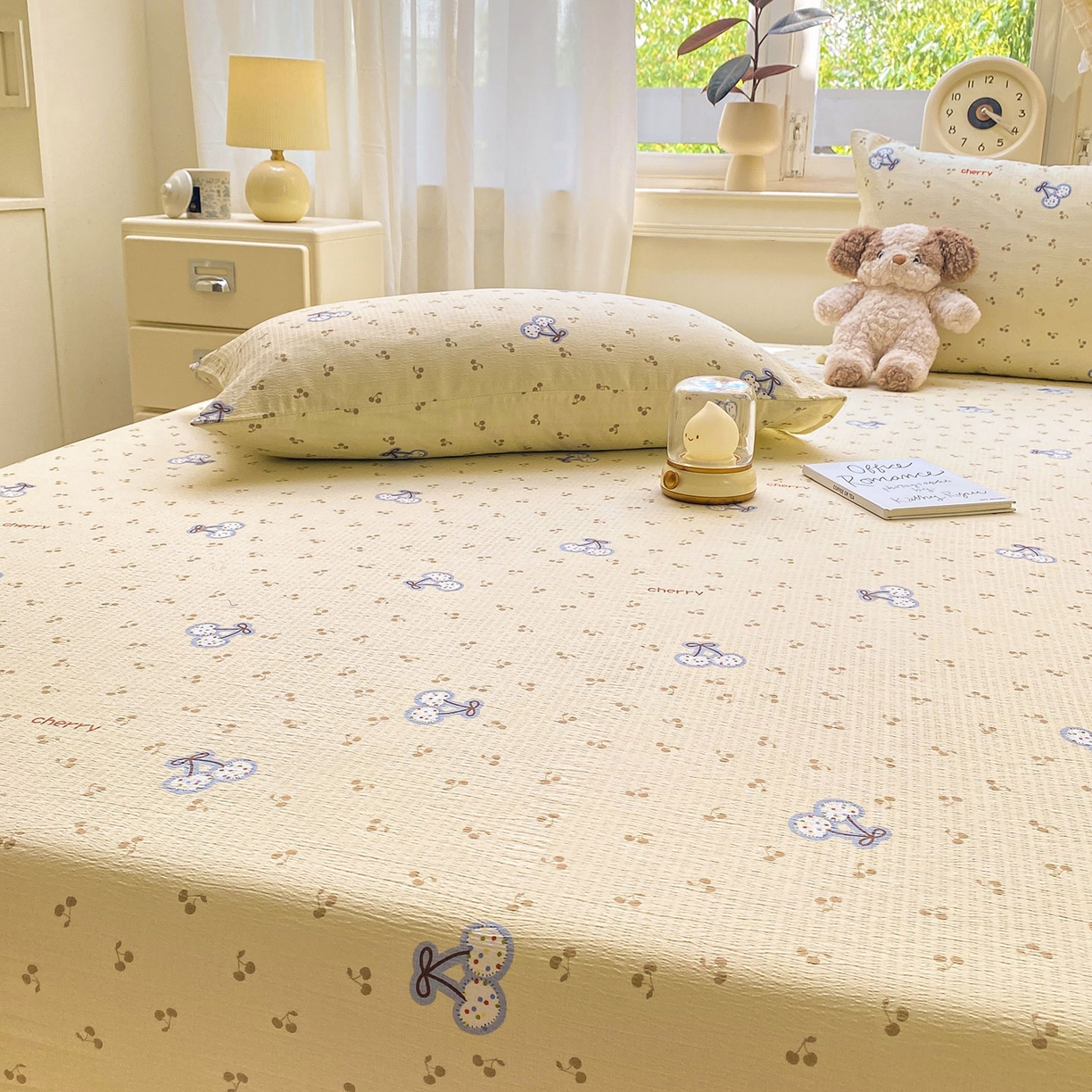 91家纺网 家纺一手货源 找家纺 眠势力 2025新款云感双层纱床笠三件套ins奶油风云感床垫保护套四季款 樱桃丸子