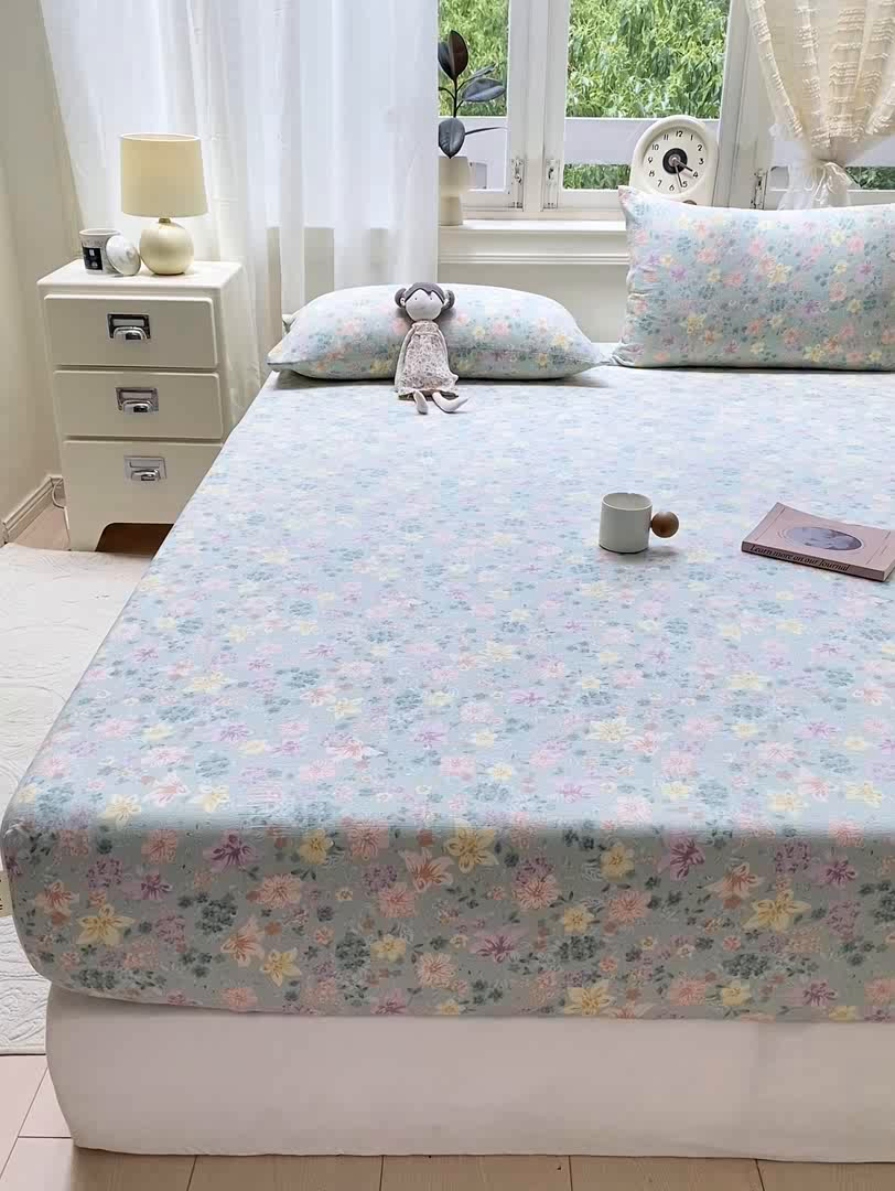 91家纺网 家纺一手货源 找家纺 眠势力 2025新款云感双层纱床笠三件套ins奶油风云感床垫保护套四季款 花开盛夏