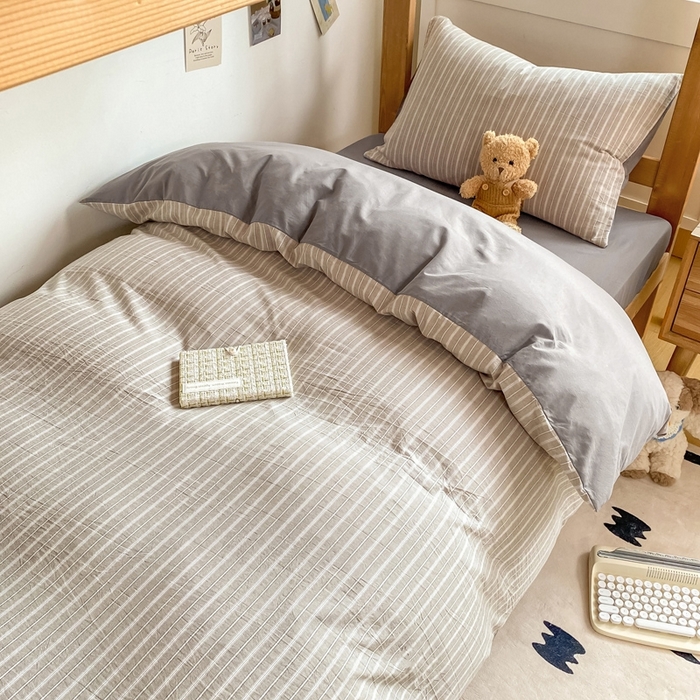 91家纺网 家纺一手货源 找家纺 恋人优选 2025新款全棉纯棉水洗棉(AB版)学生宿舍上下铺三件套-无标款 简希灰条