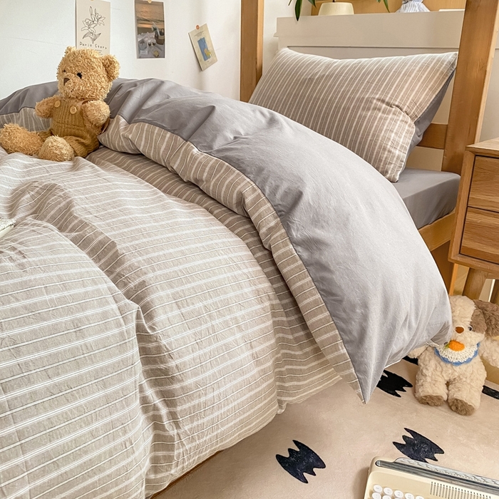 91家纺网 家纺一手货源 找家纺 恋人优选 2025新款全棉纯棉水洗棉(AB版)学生宿舍上下铺三件套-无标款 简希灰条