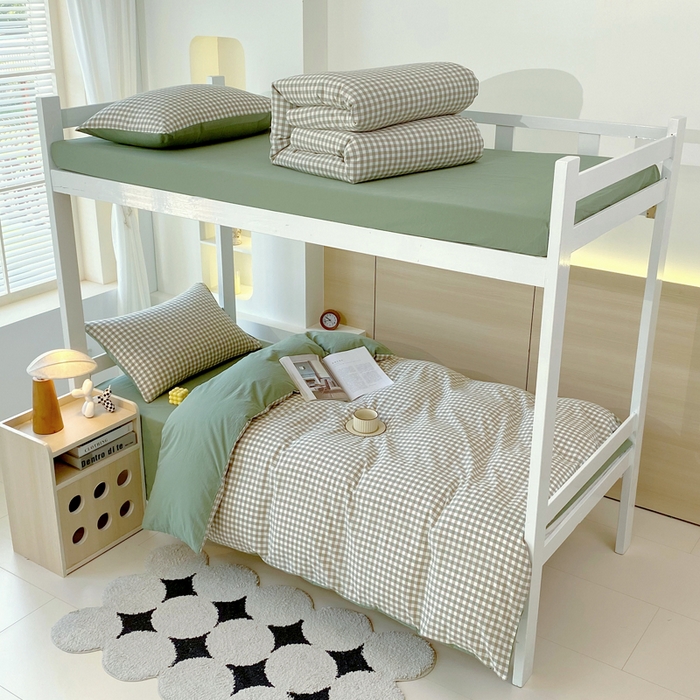 91家纺网 家纺一手货源 找家纺 春皖家纺 2025春夏新款AB版全棉纯棉色织水洗棉学生三件套六件套 素雅-绿格