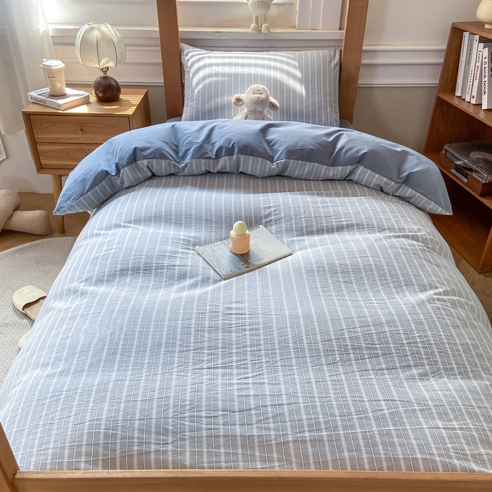 91家纺网 家纺一手货源 找家纺 恋人优选 2025新款全棉纯棉水洗棉(AB版)学生宿舍上下铺三件套-无标款 简希蓝条