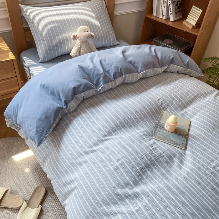 91家纺网 家纺一手货源 找家纺 恋人优选 2025新款全棉纯棉水洗棉(AB版)学生宿舍上下铺三件套-无标款 简希蓝条
