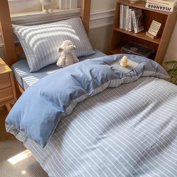 91家纺网 家纺一手货源 找家纺 恋人优选 2025新款全棉纯棉水洗棉(AB版)学生宿舍上下铺三件套-无标款 简希蓝条