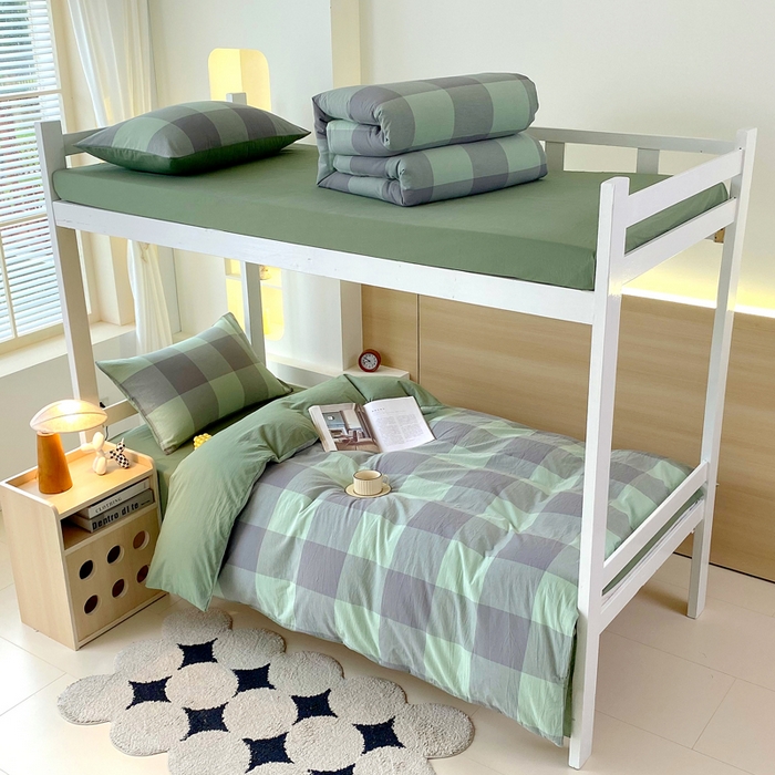 91家纺网 家纺一手货源 找家纺 春皖家纺 2025春夏新款AB版全棉纯棉色织水洗棉学生三件套六件套 素雅-清格