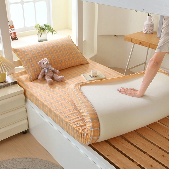 91家纺网 家纺一手货源 找家纺 春皖家纺 2025新款学生季全棉纯棉色织AB版水洗棉单品系列-单床笠 床笠单件 素雅-黄条