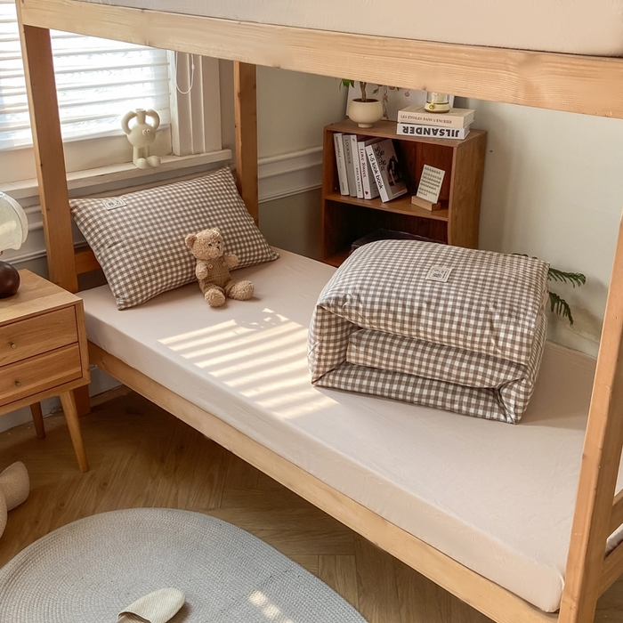 91家纺网 家纺一手货源 找家纺 恋人优选 2025新款全棉纯棉水洗棉(AB版)学生宿舍上下铺三件套-有标款 米小格(米色)