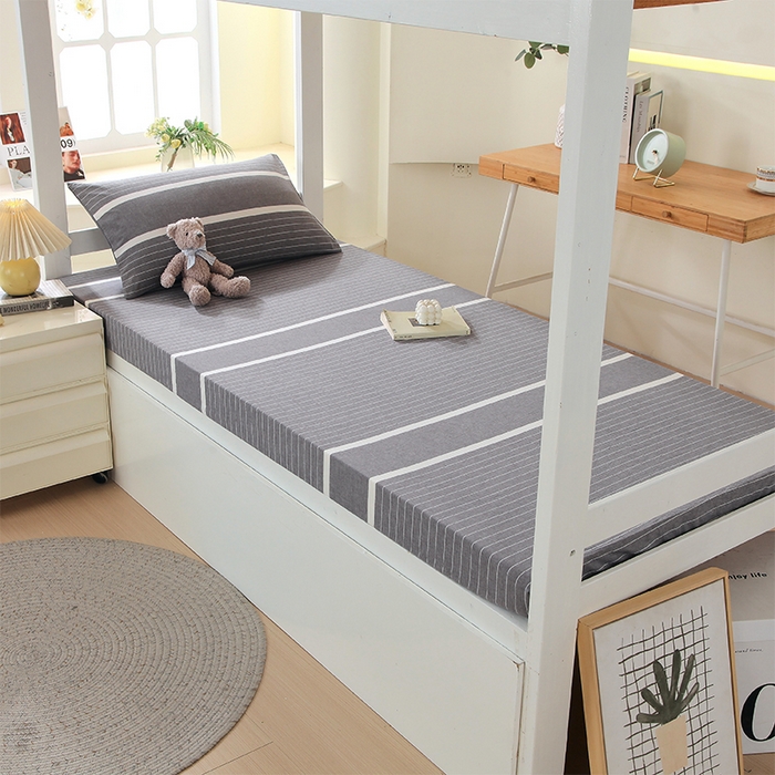 91家纺网 家纺一手货源 找家纺 春皖家纺 2025新款学生季全棉纯棉色织AB版水洗棉单品系列-单床笠 床笠单件 素雅-灰条