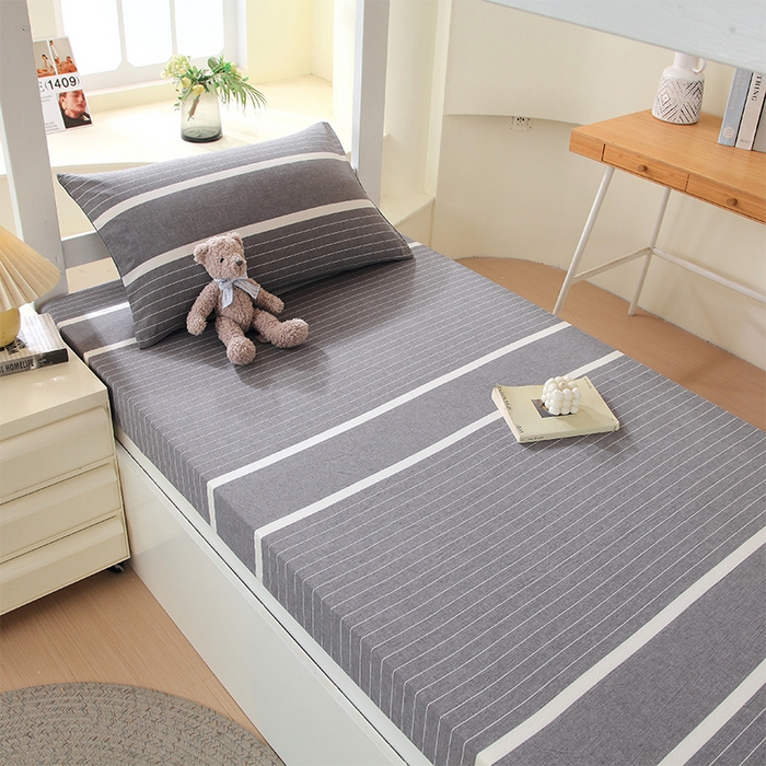 91家纺网 家纺一手货源 找家纺 春皖家纺 2025新款学生季全棉纯棉色织AB版水洗棉单品系列-单床笠 床笠单件 素雅-灰条