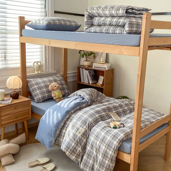 91家纺网 家纺一手货源 找家纺 恋人优选 2025新款全棉纯棉水洗棉(AB版)学生宿舍上下铺三件套-有标款 莫妮灰（浅蓝）