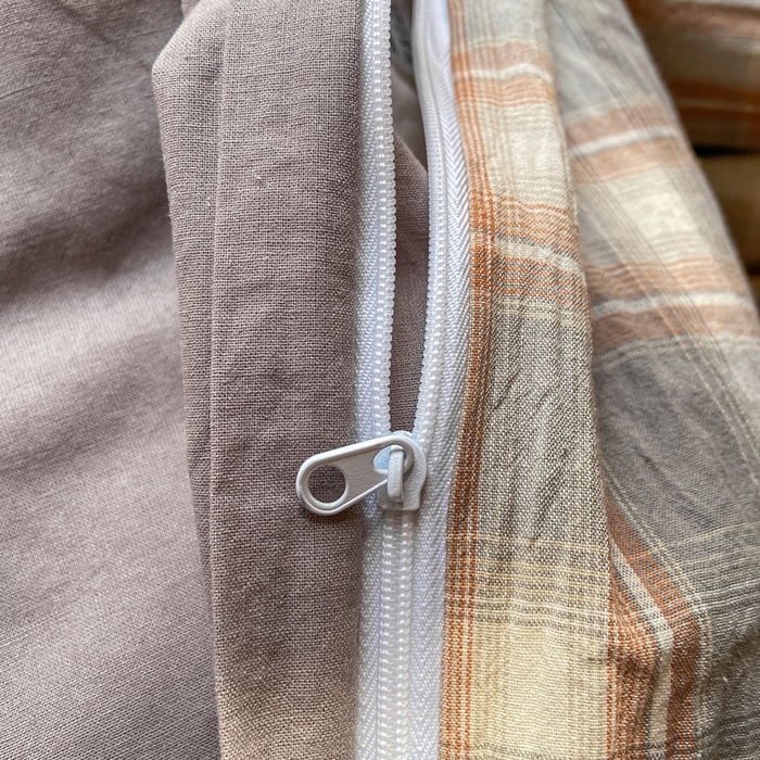 91家纺网 家纺一手货源 找家纺 恋人优选 2025新款全棉纯棉水洗棉(AB版)学生宿舍上下铺三件套-有标款 诺卡（浅灰）