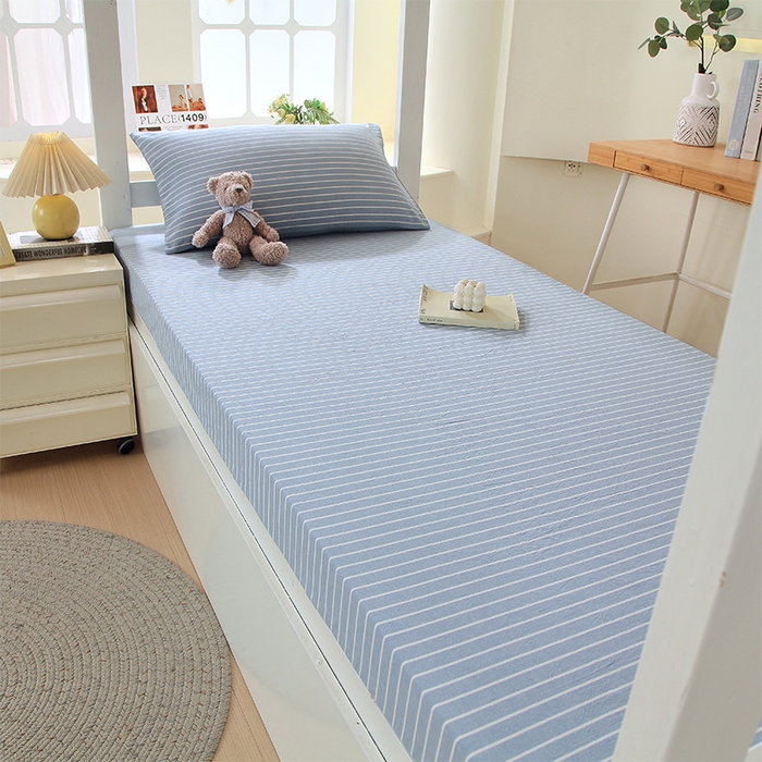 91家纺网 家纺一手货源 找家纺 春皖家纺 2025新款学生季全棉纯棉色织AB版水洗棉单品系列-单床笠 床笠单件 素雅-蓝条