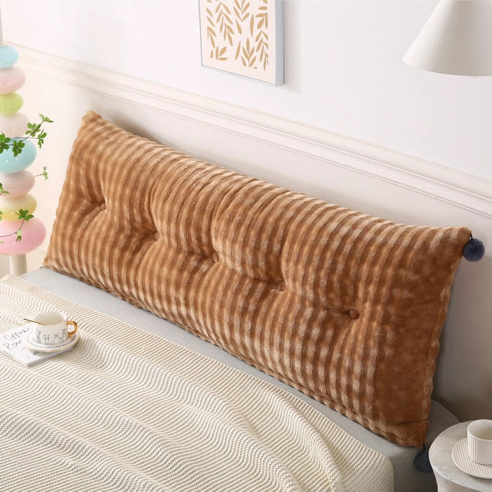 91家纺网 家纺一手货源 找家纺 （总）永光家居 2025新款兔兔绒撸猫感靠背 床头靠垫抱枕床上软包（不供多多）