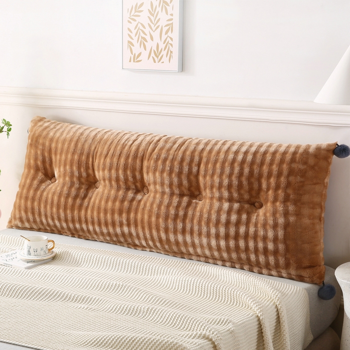 91家纺网 家纺一手货源 找家纺 （总）永光家居 2025新款兔兔绒撸猫感靠背 床头靠垫抱枕床上软包（不供多多）