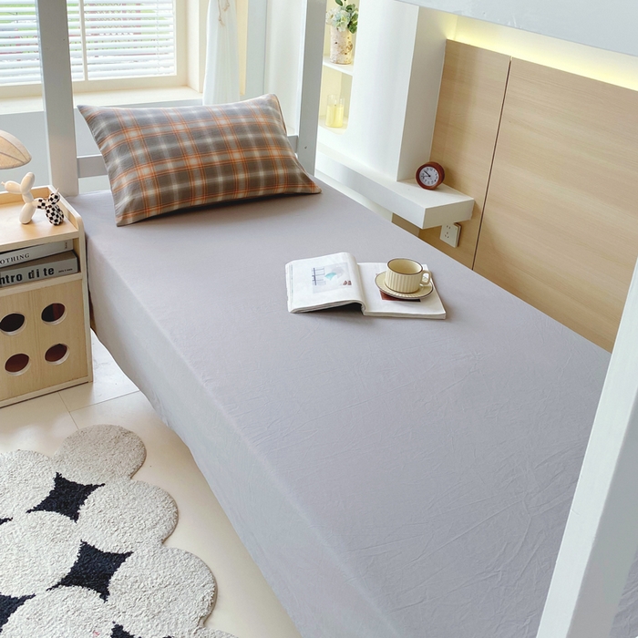 91家纺网 家纺一手货源 找家纺 春皖家纺 2025春夏新款AB版全棉纯棉色织水洗棉学生三件套六件套 栗木-咖格