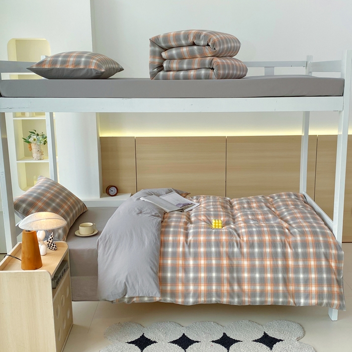 91家纺网 家纺一手货源 找家纺 春皖家纺 2025春夏新款AB版全棉纯棉色织水洗棉学生三件套六件套 栗木-咖格