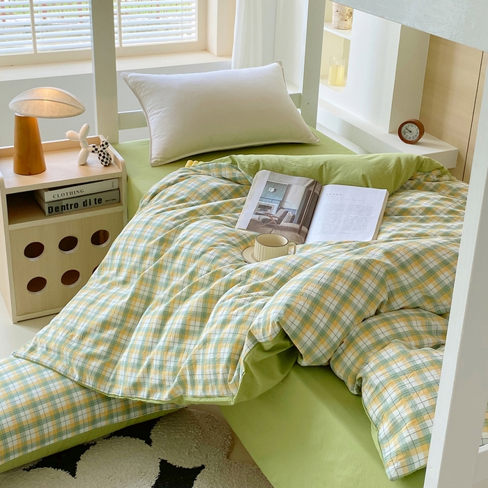 91家纺网 家纺一手货源 找家纺 春皖家纺 2025春夏新款AB版全棉纯棉色织水洗棉学生三件套六件套 栗木-芒格