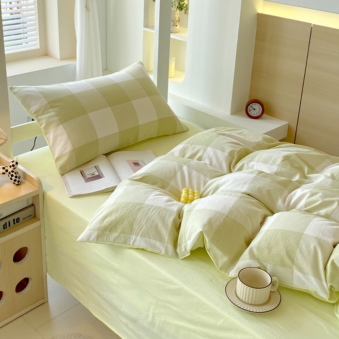 91家纺网 家纺一手货源 找家纺 春皖家纺 2025春夏新款AB版全棉纯棉色织水洗棉学生三件套六件套 素雅-芳绿