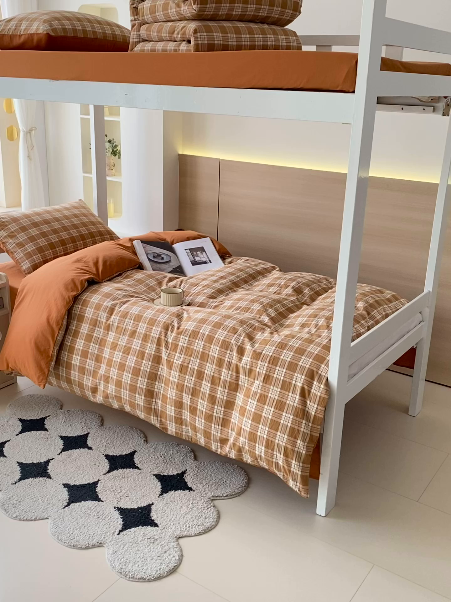 91家纺网 家纺一手货源 找家纺 春皖家纺 2025春夏新款AB版全棉纯棉色织水洗棉学生三件套六件套 素雅-黄格