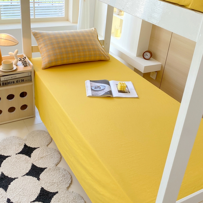 91家纺网 家纺一手货源 找家纺 春皖家纺 2025春夏新款AB版全棉纯棉色织水洗棉学生三件套六件套 素雅-黄条