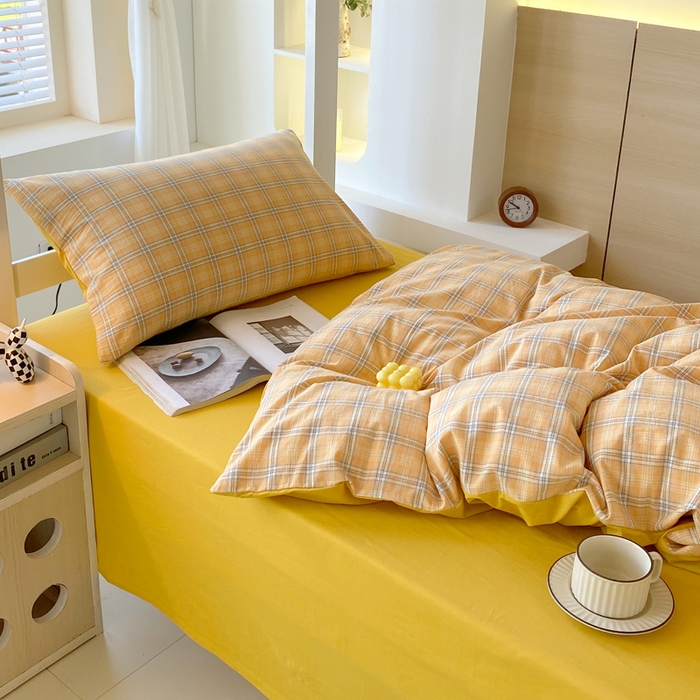 91家纺网 家纺一手货源 找家纺 春皖家纺 2025春夏新款AB版全棉纯棉色织水洗棉学生三件套六件套 素雅-黄条