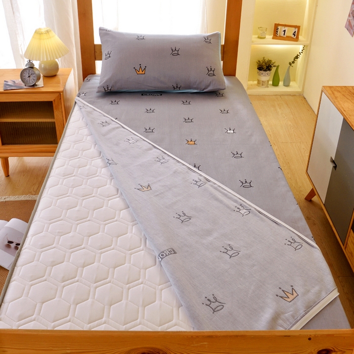 91家纺网 家纺一手货源 找家纺 水妙家纺 2025年新款A类全棉纯棉学生宿舍上下铺床垫套六件套三件套 床垫套星耀皇冠-灰