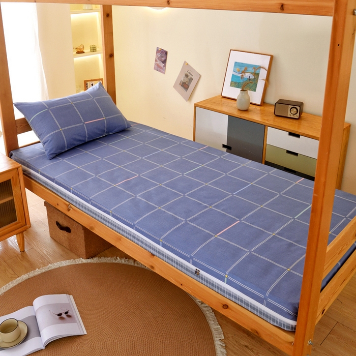 91家纺网 家纺一手货源 找家纺 水妙家纺 2025年新款A类全棉纯棉学生宿舍上下铺床垫套六件套三件套 床垫套念初-蓝