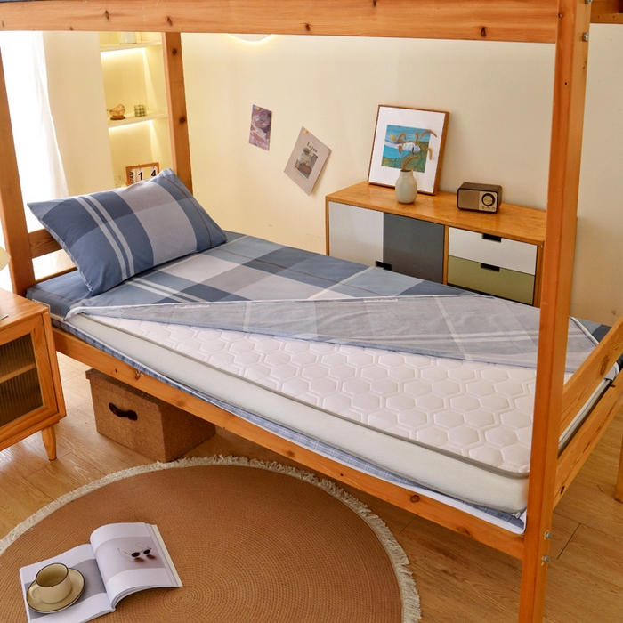 91家纺网 家纺一手货源 找家纺 水妙家纺 2025年新款A类全棉纯棉学生宿舍上下铺床垫套六件套三件套 床垫套安德鲁-蓝