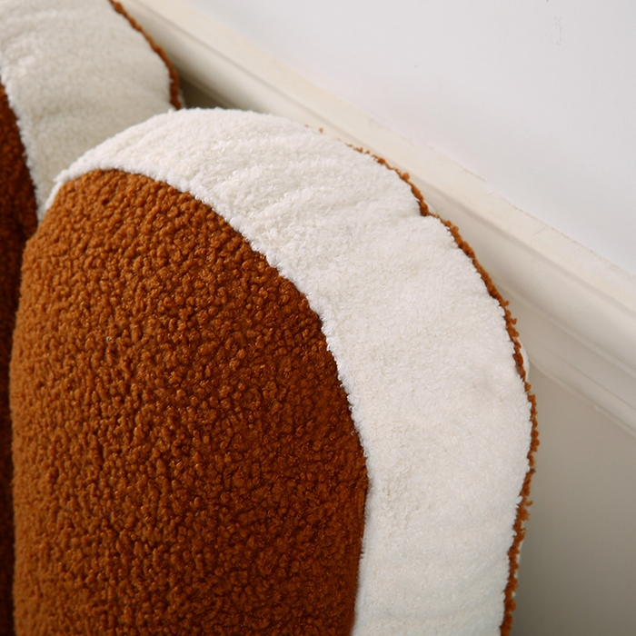 91家纺网 家纺一手货源 找家纺 （总）永光家居 2025新款泰迪绒花瓣靠垫 高端床头靠垫少女心抱枕榻榻米软包（不供多多）