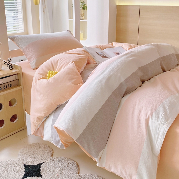 91家纺网 家纺一手货源 找家纺 春皖家纺 2025春夏新款AB版全棉纯棉色织水洗棉学生三件套六件套 素雅-灰白条