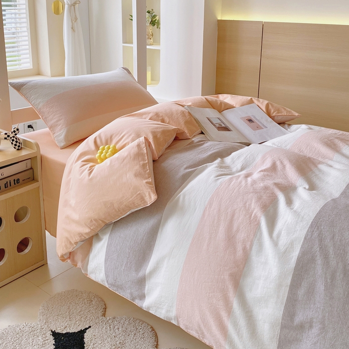 91家纺网 家纺一手货源 找家纺 春皖家纺 2025春夏新款AB版全棉纯棉色织水洗棉学生三件套六件套 素雅-灰白条