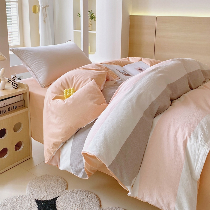 91家纺网 家纺一手货源 找家纺 春皖家纺 2025春夏新款AB版全棉纯棉色织水洗棉学生三件套六件套 素雅-灰白条