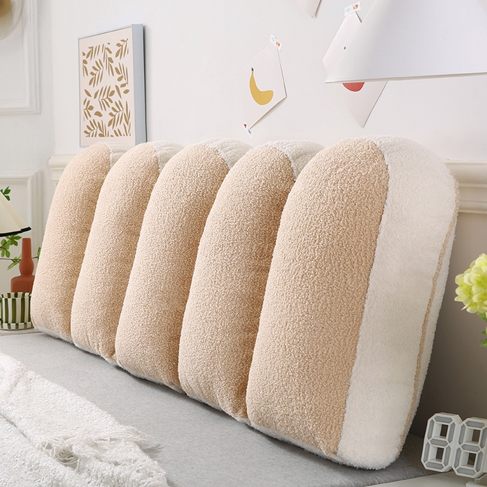 91家纺网 家纺一手货源 找家纺 永光家居 2025新款泰迪绒花瓣靠垫 高端床头靠垫少女心抱枕榻榻米软包（不供多多） 奶茶