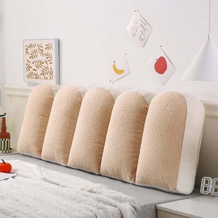 91家纺网 家纺一手货源 找家纺 永光家居 2025新款泰迪绒花瓣靠垫 高端床头靠垫少女心抱枕榻榻米软包（不供多多） 奶茶