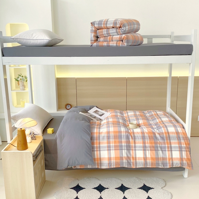 91家纺网 家纺一手货源 找家纺 春皖家纺 2025春夏新款AB版全棉纯棉色织水洗棉学生三件套六件套 素雅-莱恩