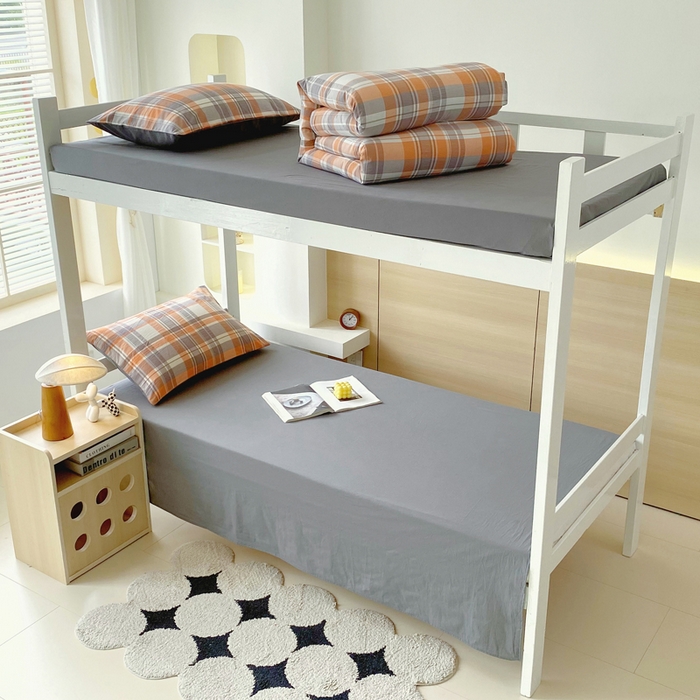 91家纺网 家纺一手货源 找家纺 春皖家纺 2025春夏新款AB版全棉纯棉色织水洗棉学生三件套六件套 素雅-莱恩