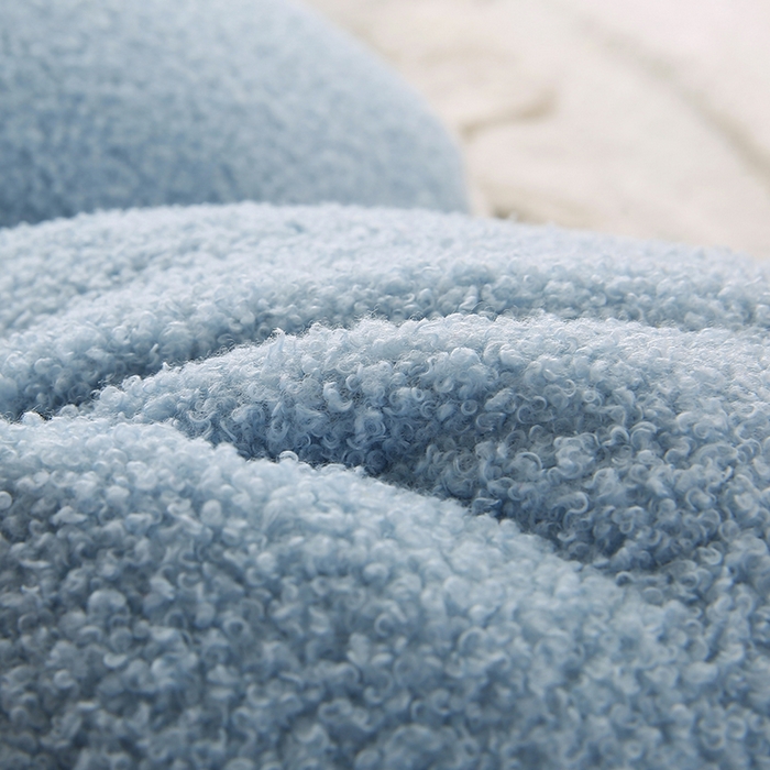 91家纺网 家纺一手货源 找家纺 永光家居 2025新款泰迪绒花瓣靠垫 高端床头靠垫少女心抱枕榻榻米软包（不供多多） 水蓝