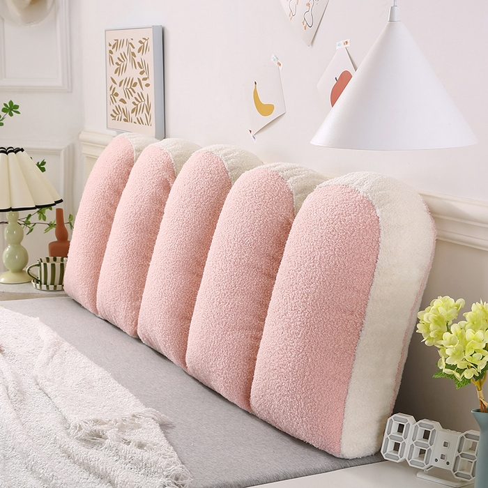 91家纺网 家纺一手货源 找家纺 永光家居 2025新款泰迪绒花瓣靠垫 高端床头靠垫少女心抱枕榻榻米软包（不供多多） 桃粉