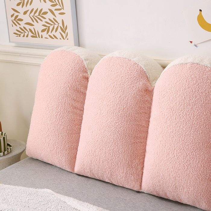 91家纺网 家纺一手货源 找家纺 永光家居 2025新款泰迪绒花瓣靠垫 高端床头靠垫少女心抱枕榻榻米软包（不供多多） 桃粉