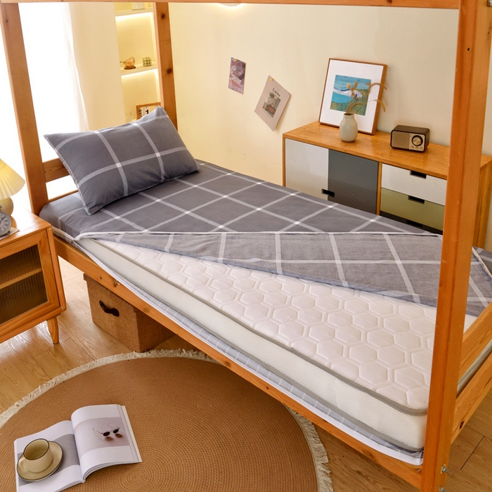 91家纺网 家纺一手货源 找家纺 水妙家纺 2025年新款A类全棉纯棉学生宿舍上下铺床垫套六件套三件套 床垫套玛奇朵-灰