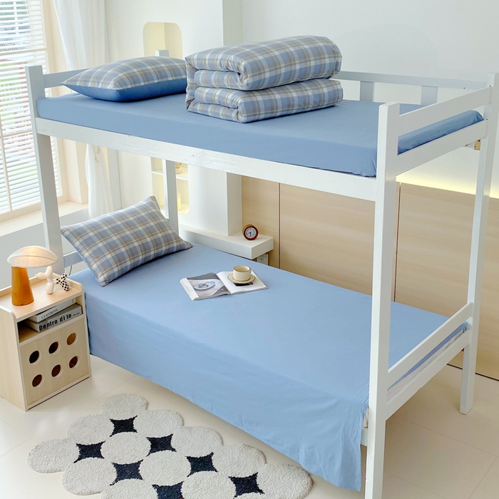 91家纺网 家纺一手货源 找家纺 春皖家纺 2025春夏新款AB版全棉纯棉色织水洗棉学生三件套六件套 素雅-蓝格