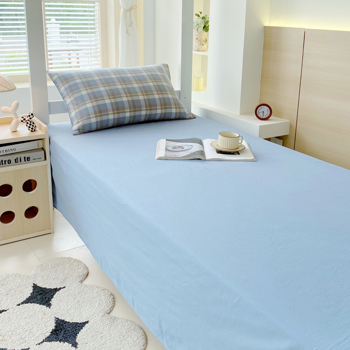 91家纺网 家纺一手货源 找家纺 春皖家纺 2025春夏新款AB版全棉纯棉色织水洗棉学生三件套六件套 素雅-蓝格