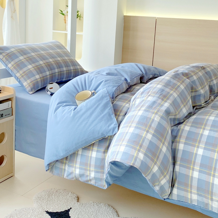 91家纺网 家纺一手货源 找家纺 春皖家纺 2025春夏新款AB版全棉纯棉色织水洗棉学生三件套六件套 素雅-蓝格