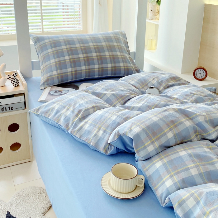 91家纺网 家纺一手货源 找家纺 春皖家纺 2025春夏新款AB版全棉纯棉色织水洗棉学生三件套六件套 素雅-蓝格