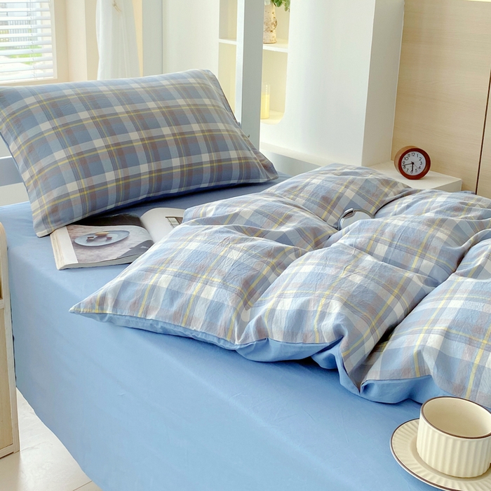 91家纺网 家纺一手货源 找家纺 春皖家纺 2025春夏新款AB版全棉纯棉色织水洗棉学生三件套六件套 素雅-蓝格