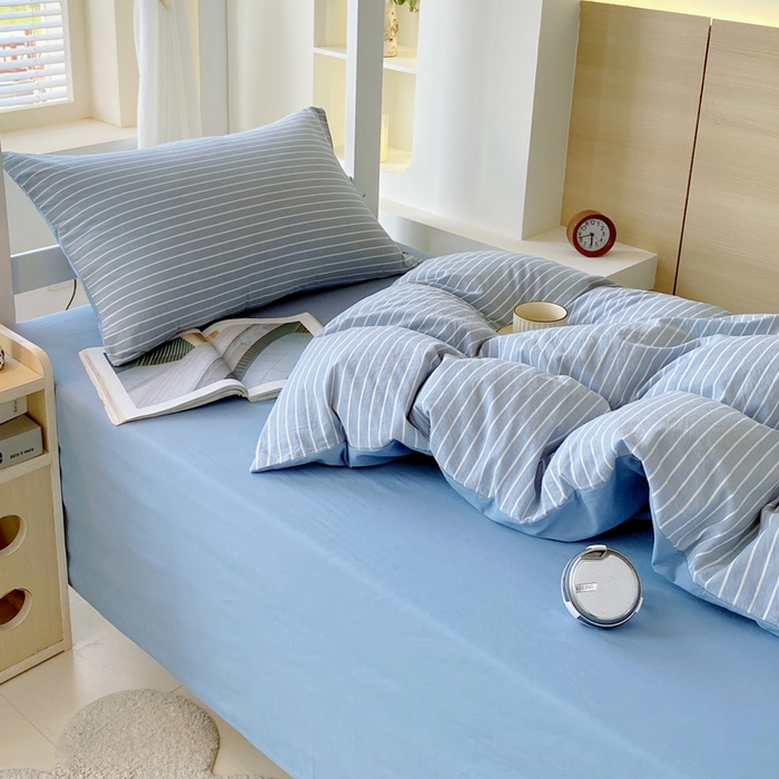 91家纺网 家纺一手货源 找家纺 春皖家纺 2025春夏新款AB版全棉纯棉色织水洗棉学生三件套六件套 素雅-蓝条