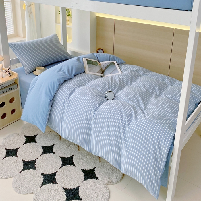 91家纺网 家纺一手货源 找家纺 春皖家纺 2025春夏新款AB版全棉纯棉色织水洗棉学生三件套六件套 素雅-蓝条