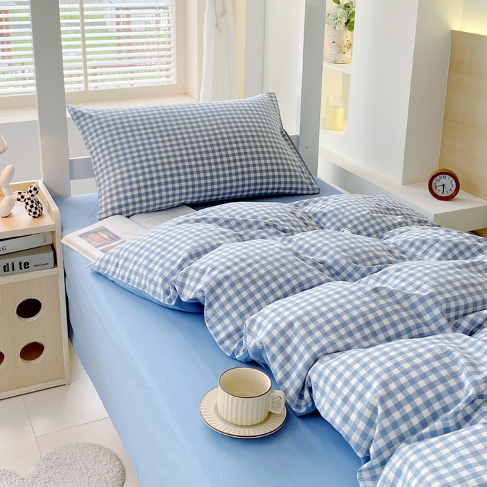 91家纺网 家纺一手货源 找家纺 春皖家纺 2025春夏新款AB版全棉纯棉色织水洗棉学生三件套六件套 素雅-蓝小格